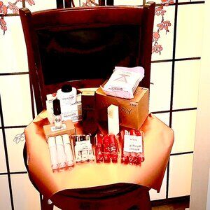 6 Product Custom High Quality Daily Beauty Bundle Solution Made JUST FOR YOU!